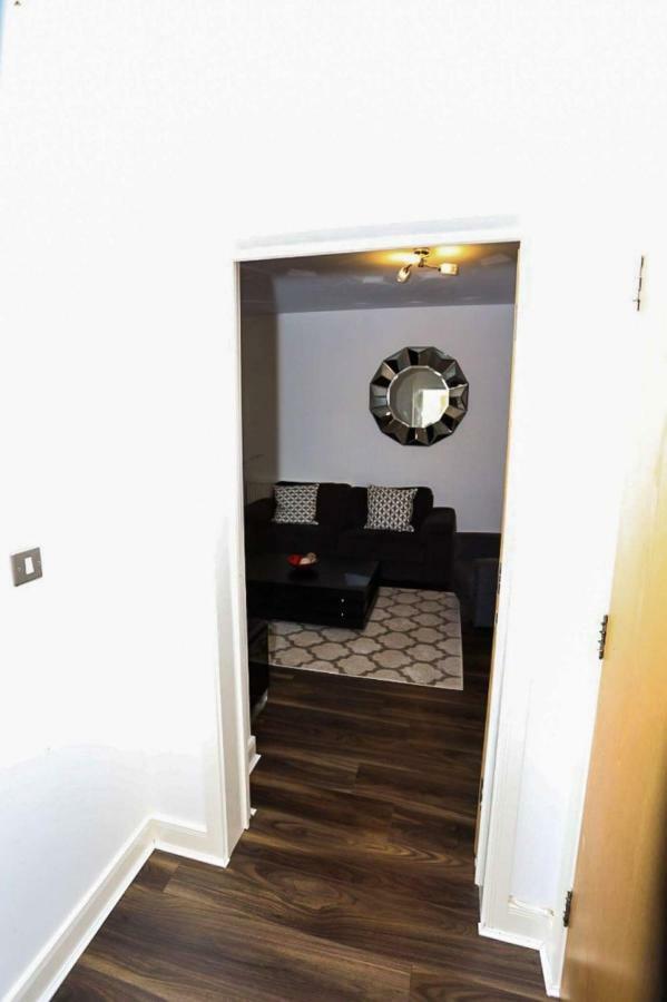 Modern 2 Bedroom Apartment ลอนดอน ภายนอก รูปภาพ