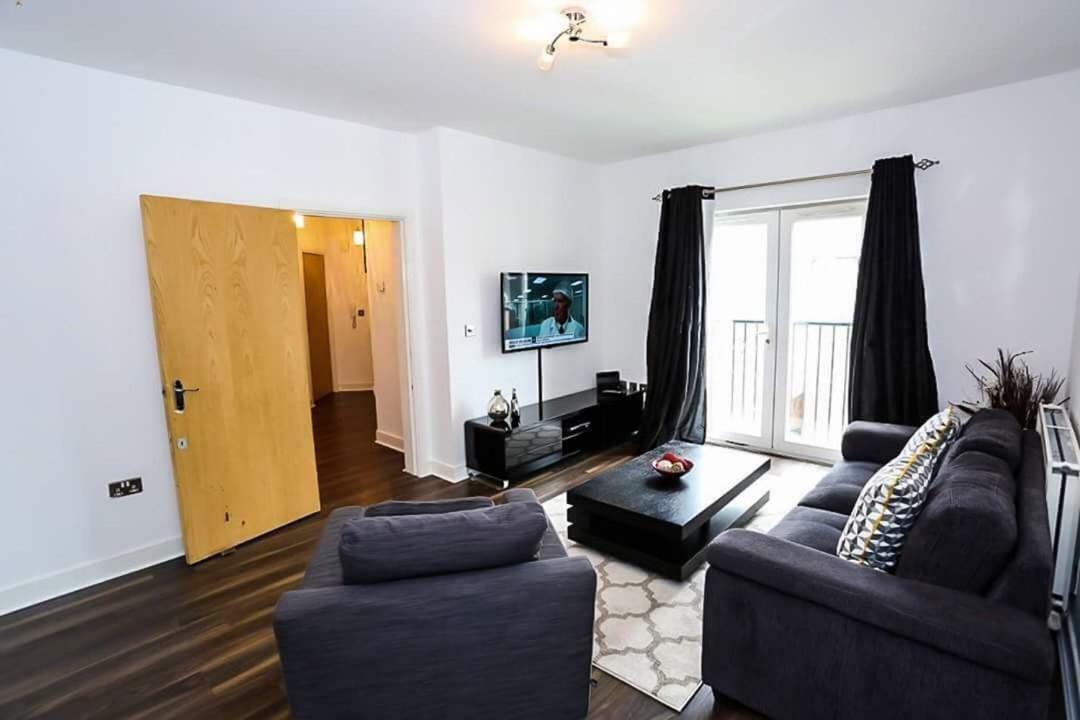 Modern 2 Bedroom Apartment ลอนดอน ภายนอก รูปภาพ