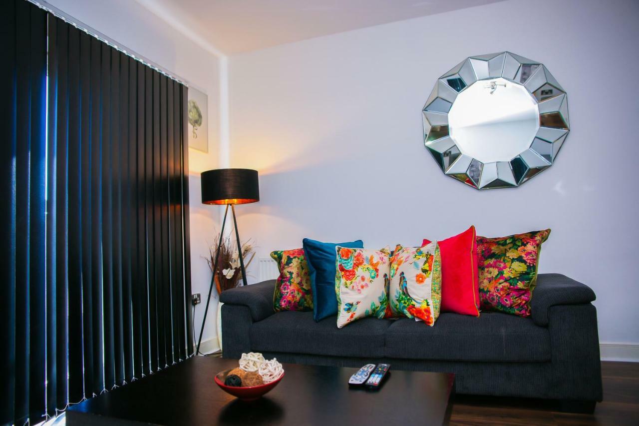 Modern 2 Bedroom Apartment ลอนดอน ภายนอก รูปภาพ