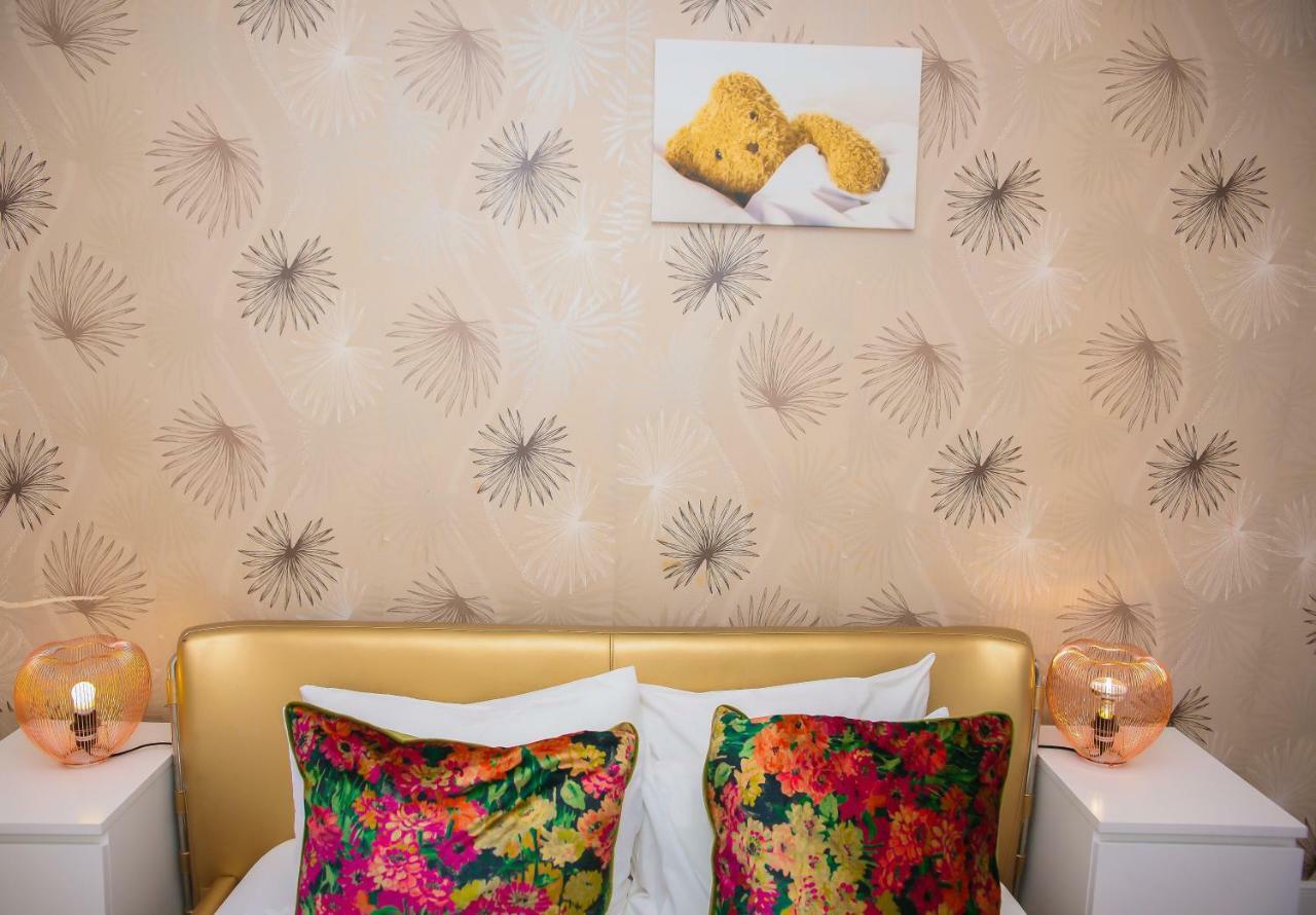 Modern 2 Bedroom Apartment ลอนดอน ภายนอก รูปภาพ